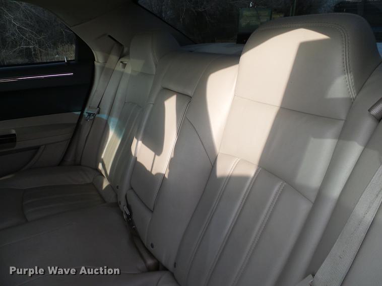 image for item DD1403 2005 Chrysler 300 C