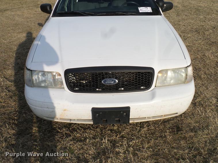 image for item DD1404 2005 Ford Crown Victoria Police Interceptor
