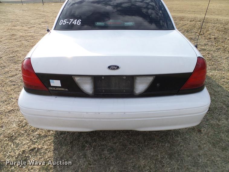 image for item DD1404 2005 Ford Crown Victoria Police Interceptor