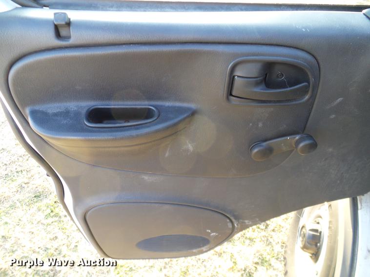 image for item DD1405 2001 Dodge Ram Wagon B3500 Maxi van