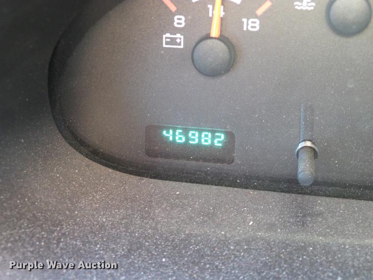 image for item DD1405 2001 Dodge Ram Wagon B3500 Maxi van