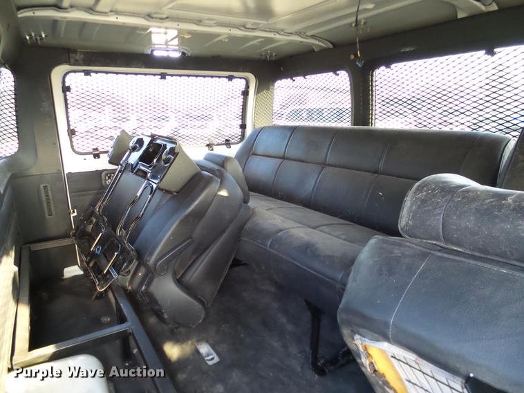 image for item DD1405 2001 Dodge Ram Wagon B3500 Maxi van