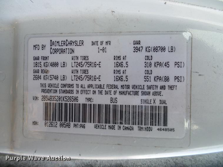 image for item DD1405 2001 Dodge Ram Wagon B3500 Maxi van