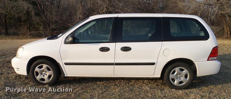 image for item DD1406 2004 Ford Freestar van