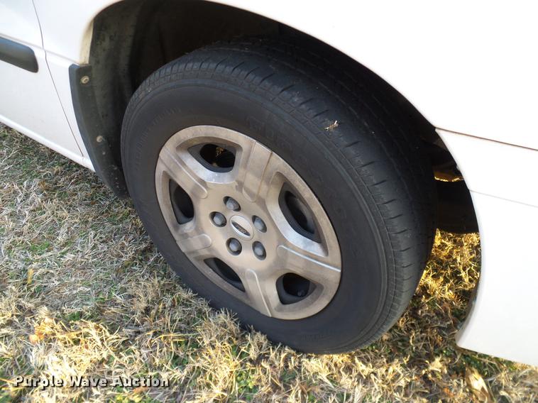 image for item DD1406 2004 Ford Freestar van