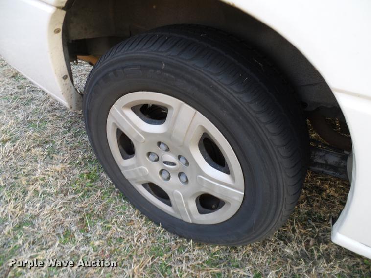 image for item DD1406 2004 Ford Freestar van