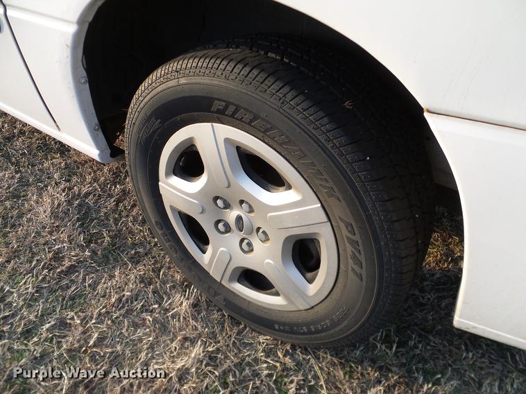 image for item DD1406 2004 Ford Freestar van