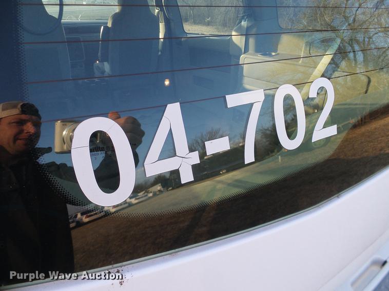image for item DD1406 2004 Ford Freestar van
