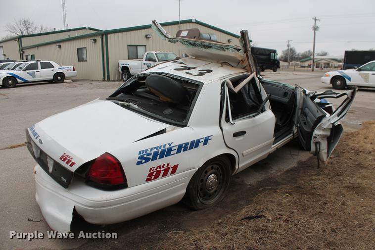 image for item DD1408 2011 Ford Crown Victoria Police Interceptor