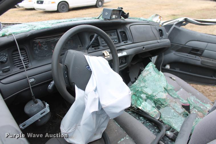 image for item DD1408 2011 Ford Crown Victoria Police Interceptor