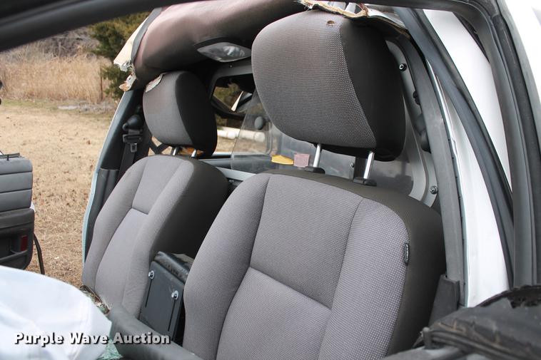 image for item DD1408 2011 Ford Crown Victoria Police Interceptor