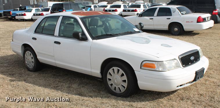 image for item DD1409 2006 Ford Crown Victoria Police Interceptor