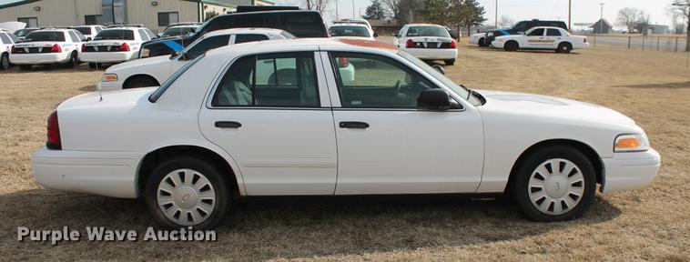 image for item DD1409 2006 Ford Crown Victoria Police Interceptor