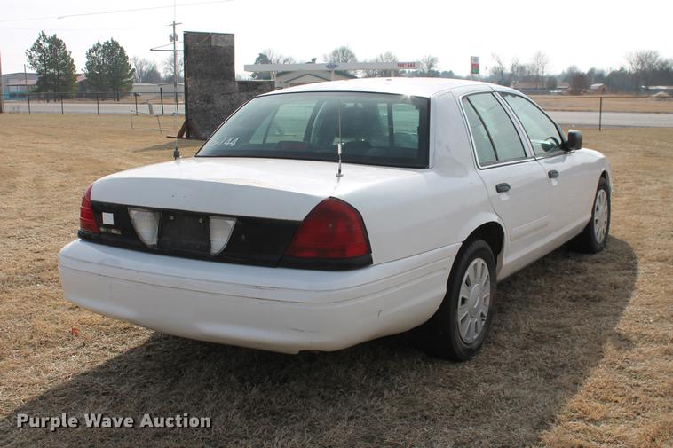 image for item DD1409 2006 Ford Crown Victoria Police Interceptor