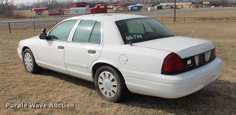 image for item DD1409 2006 Ford Crown Victoria Police Interceptor