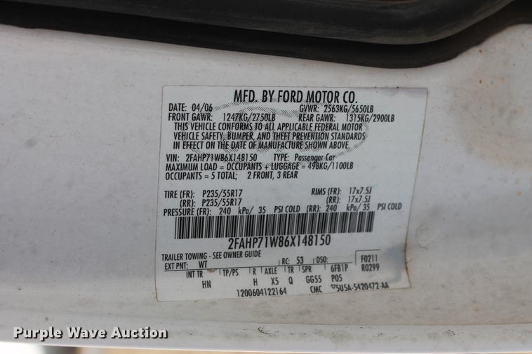 image for item DD1409 2006 Ford Crown Victoria Police Interceptor