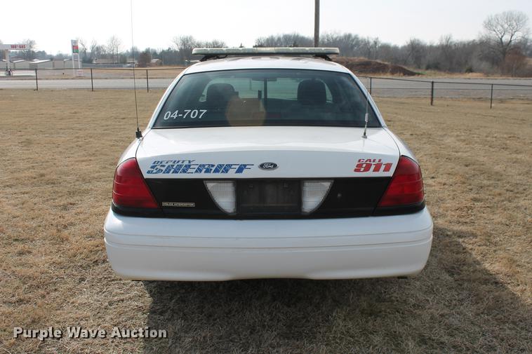 image for item DD1410 2004 Ford Crown Victoria Police Interceptor