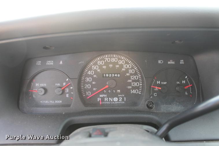 image for item DD1410 2004 Ford Crown Victoria Police Interceptor