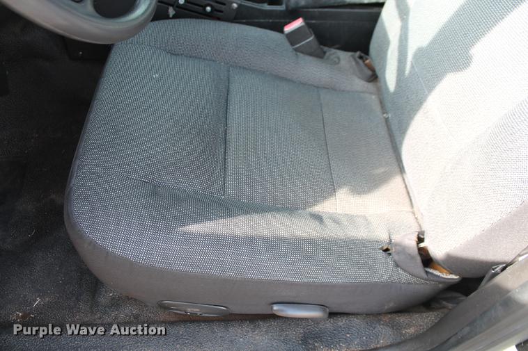 image for item DD1410 2004 Ford Crown Victoria Police Interceptor