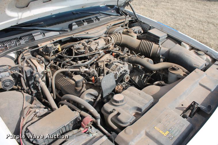 image for item DD1410 2004 Ford Crown Victoria Police Interceptor