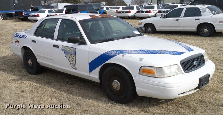 image for item DD1411 2005 Ford Crown Victoria Police Interceptor