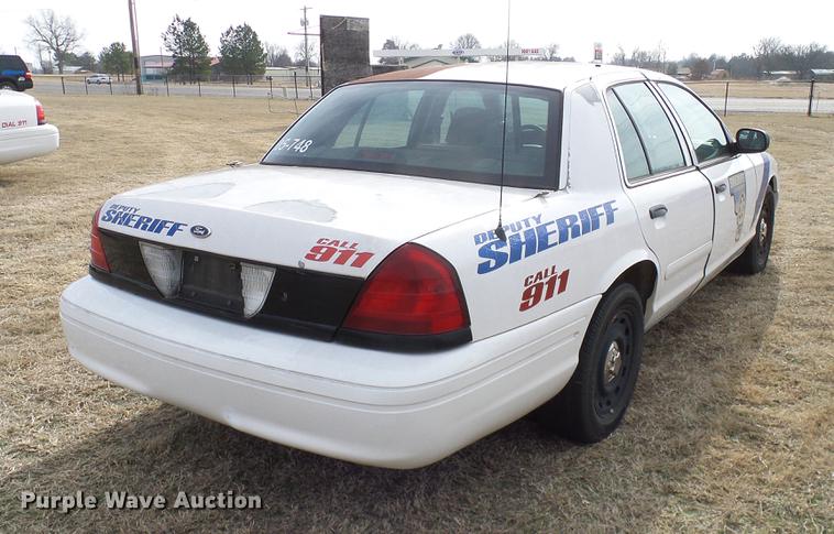 image for item DD1411 2005 Ford Crown Victoria Police Interceptor