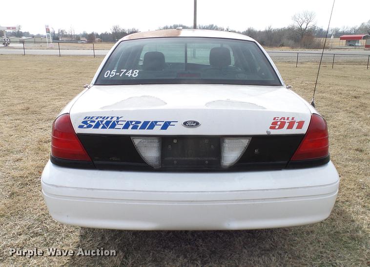 image for item DD1411 2005 Ford Crown Victoria Police Interceptor