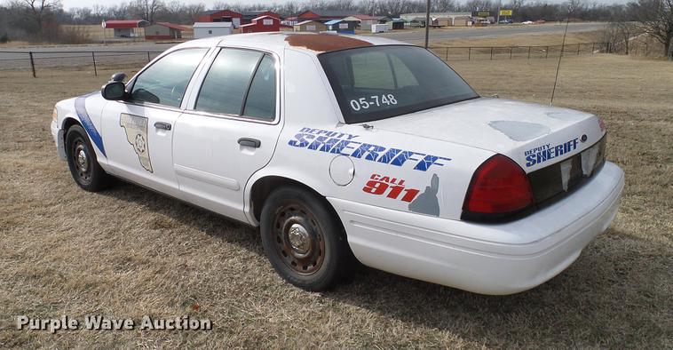 image for item DD1411 2005 Ford Crown Victoria Police Interceptor