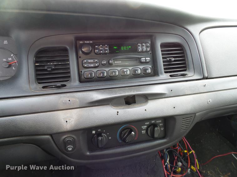 image for item DD1411 2005 Ford Crown Victoria Police Interceptor