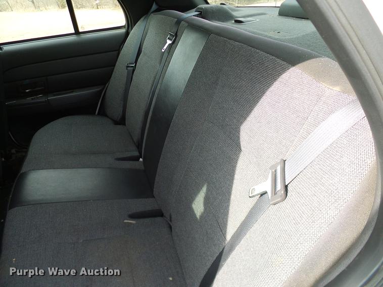 image for item DD1411 2005 Ford Crown Victoria Police Interceptor