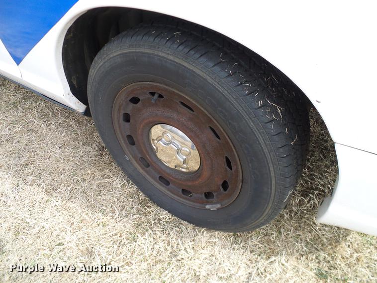 image for item DD1411 2005 Ford Crown Victoria Police Interceptor