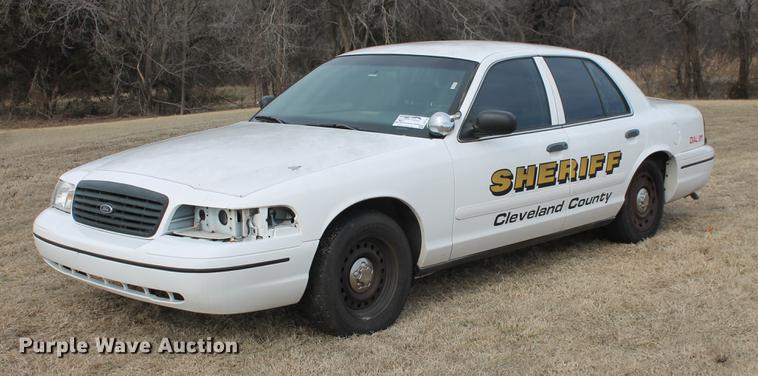 image for item DD1412 2000 Ford Crown Victoria Police Interceptor