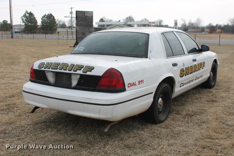 image for item DD1412 2000 Ford Crown Victoria Police Interceptor