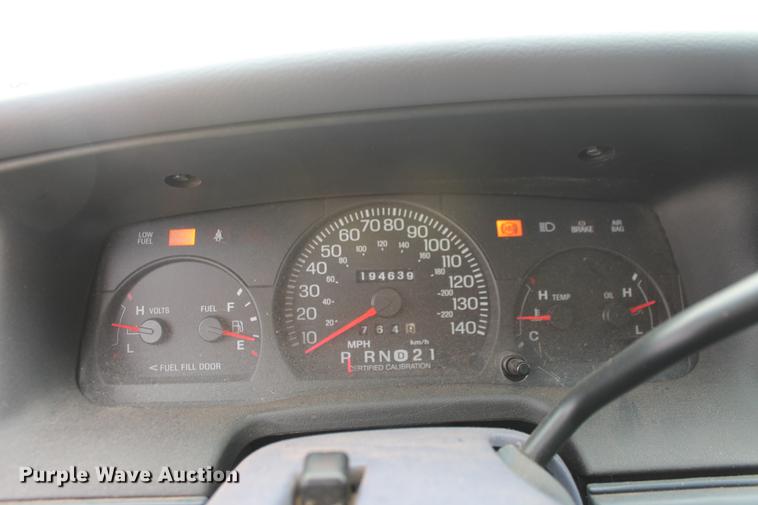 image for item DD1412 2000 Ford Crown Victoria Police Interceptor