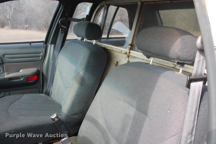 image for item DD1412 2000 Ford Crown Victoria Police Interceptor