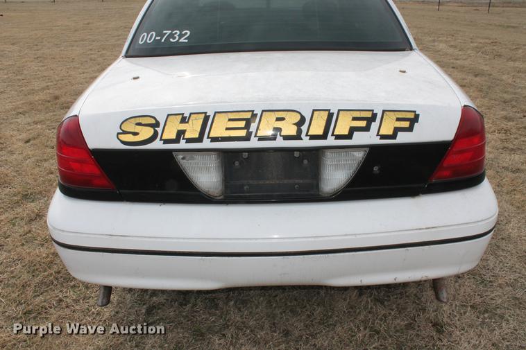 image for item DD1412 2000 Ford Crown Victoria Police Interceptor