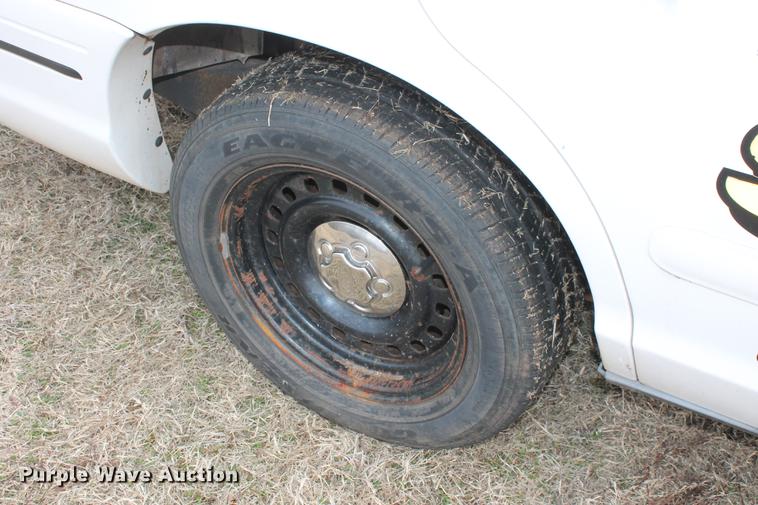 image for item DD1412 2000 Ford Crown Victoria Police Interceptor