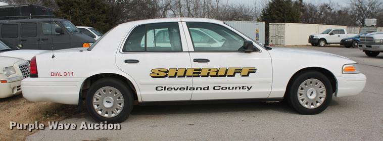 image for item DD1413 2005 Ford Crown Victoria Police Interceptor