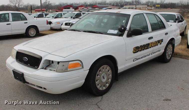 image for item DD1413 2005 Ford Crown Victoria Police Interceptor