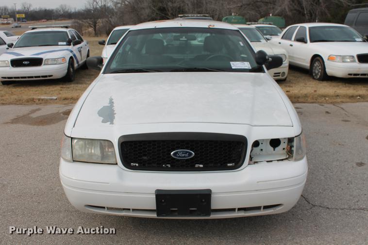 image for item DD1413 2005 Ford Crown Victoria Police Interceptor