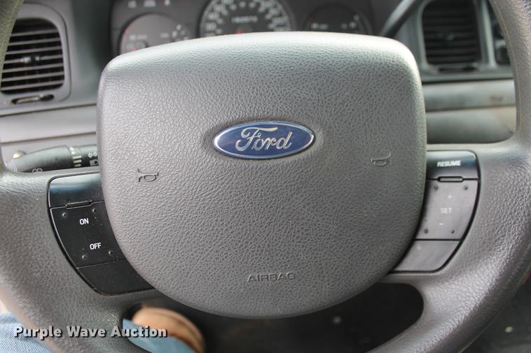 image for item DD1413 2005 Ford Crown Victoria Police Interceptor