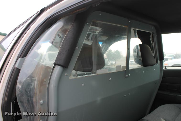 image for item DD1413 2005 Ford Crown Victoria Police Interceptor