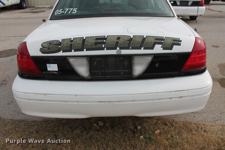 image for item DD1413 2005 Ford Crown Victoria Police Interceptor