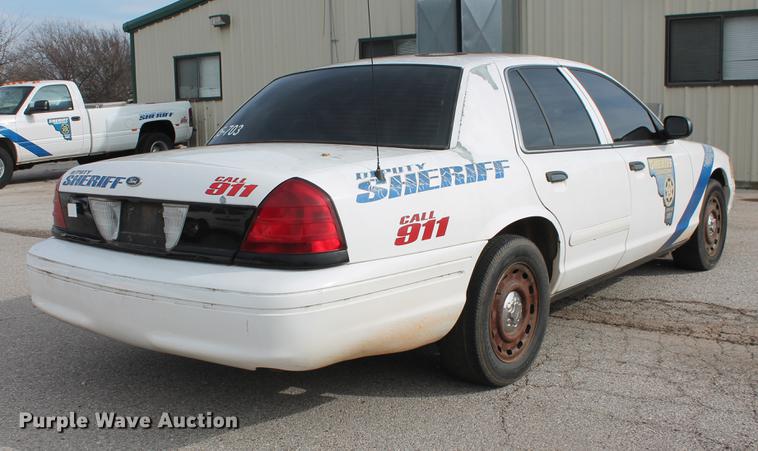 image for item DD1414 2005 Ford Crown Victoria Police Interceptor