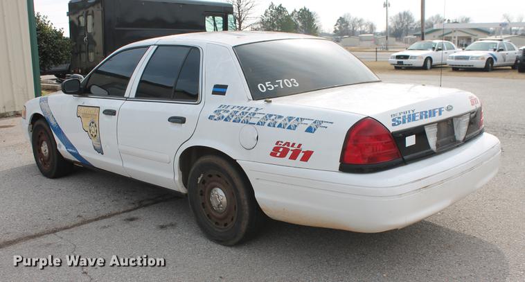 image for item DD1414 2005 Ford Crown Victoria Police Interceptor