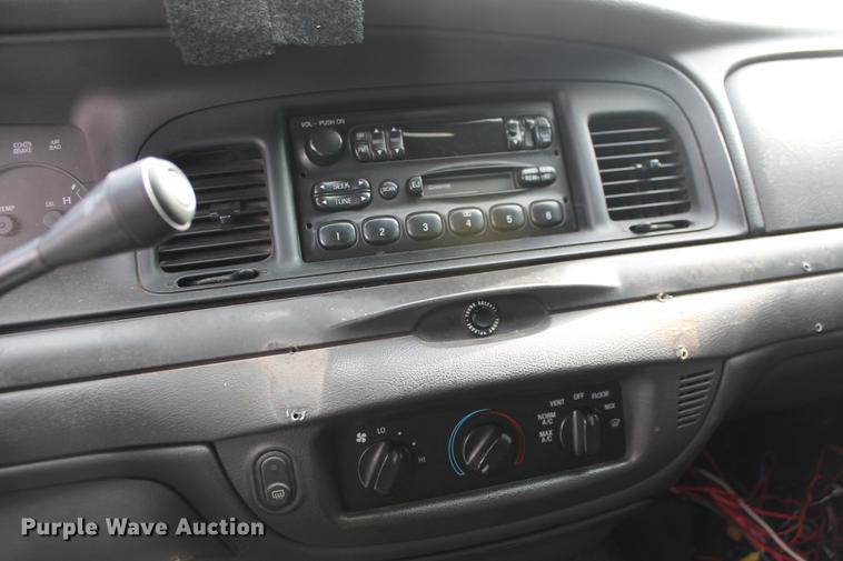 image for item DD1414 2005 Ford Crown Victoria Police Interceptor