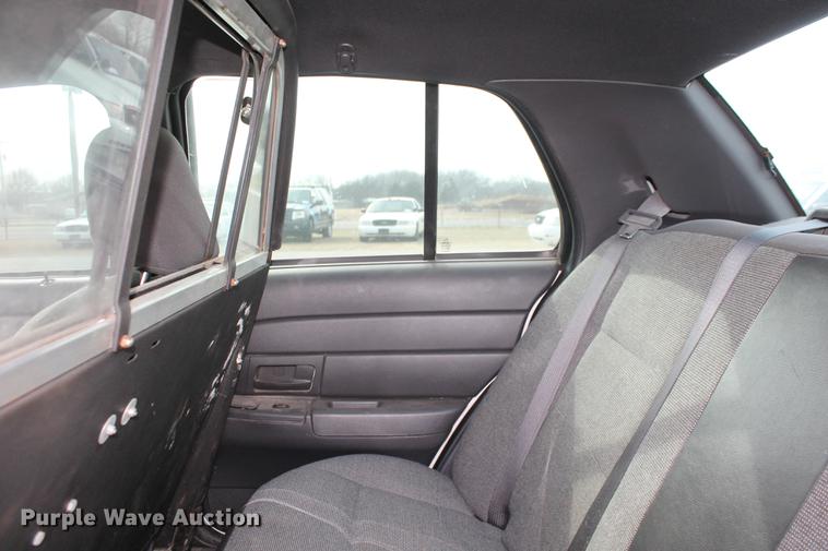 image for item DD1414 2005 Ford Crown Victoria Police Interceptor
