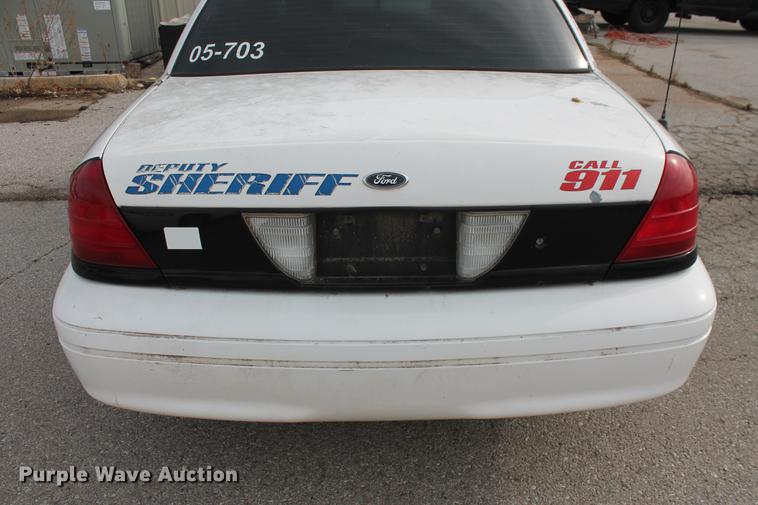 image for item DD1414 2005 Ford Crown Victoria Police Interceptor