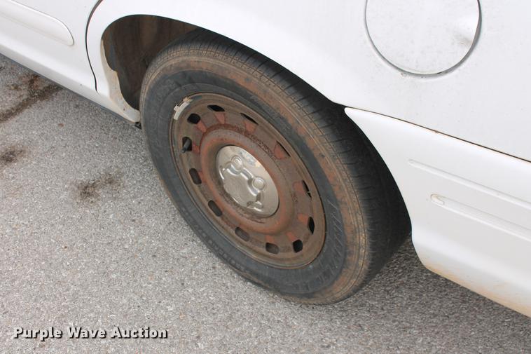 image for item DD1414 2005 Ford Crown Victoria Police Interceptor