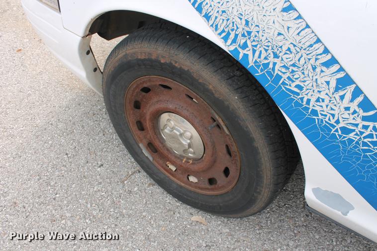 image for item DD1414 2005 Ford Crown Victoria Police Interceptor